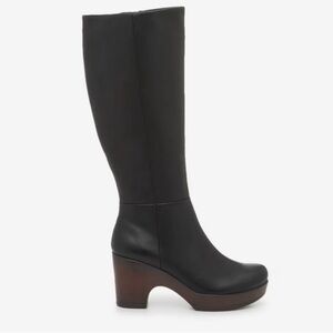 NWT sz 8 1/2 B.O.C. / Born boots